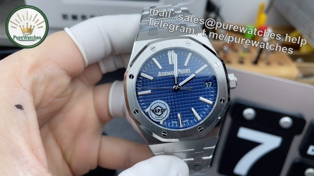 Audemars Piguet 15510 Blue – Royal Oak 41 mm Stainless Steel Watch