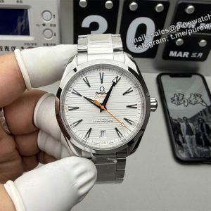 Omega Seamaster 220.10.41.21.02.001 Replica – 41mm Silver Dial Stainless Steel Watch