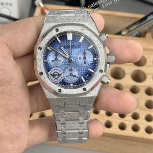Royal Oak 26240 Blue Dial Replica �C APS Factory Frosted Gold Chronograph