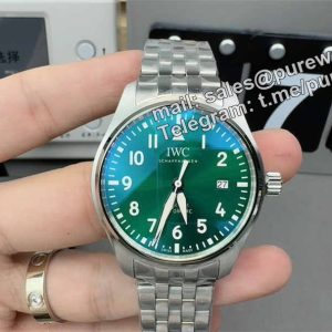 V7 IWC Mark XX Green Dial – Premium Replica Pilot Watch with High-Grade Craftsmanship